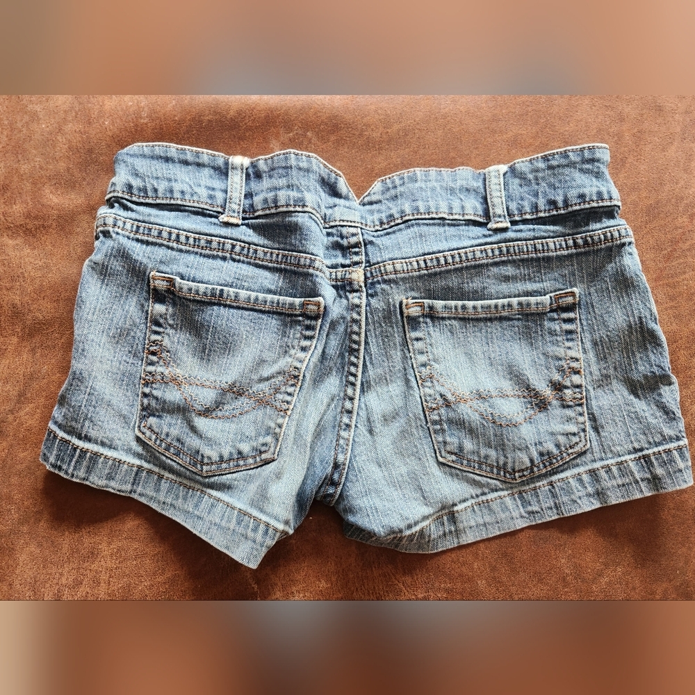 Y2K Mossimo Supply Co. Denim Shorts - Picture 3 of 6